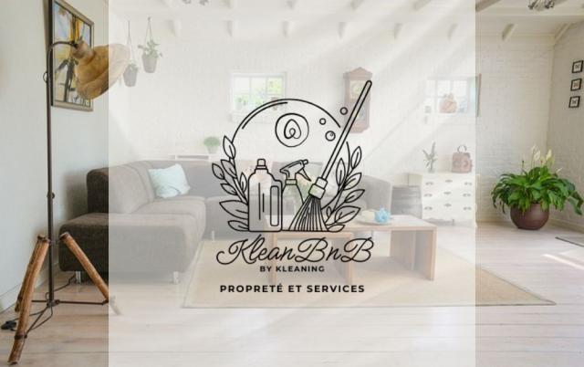 photo d'un salon avec le logo kleanbnb